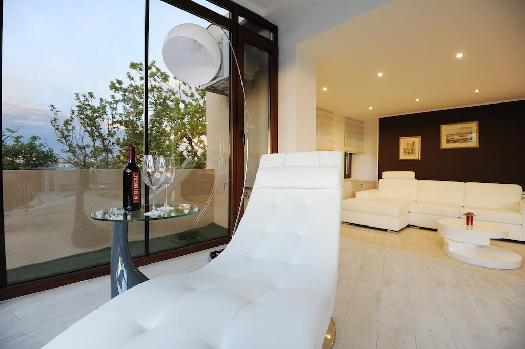Feel Good Penthouse With Jacuzzi Apartment Zadar Exterior photo